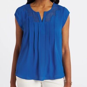 DANIEL RAINN
Estefany Printed Lace Detail Split Neck Blouse